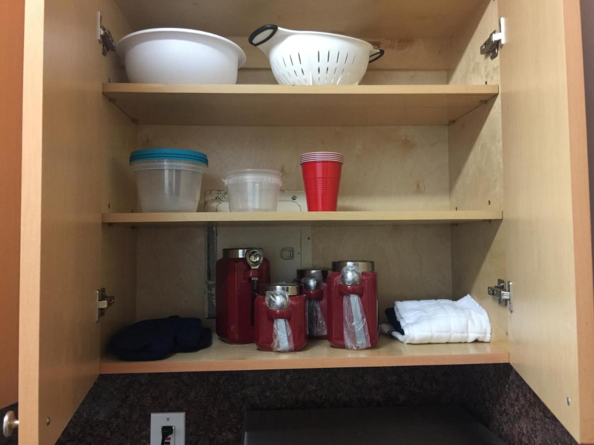 Comfy 1br W/free Parking & Wifi Apartamento *